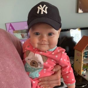 Infant yankee hat